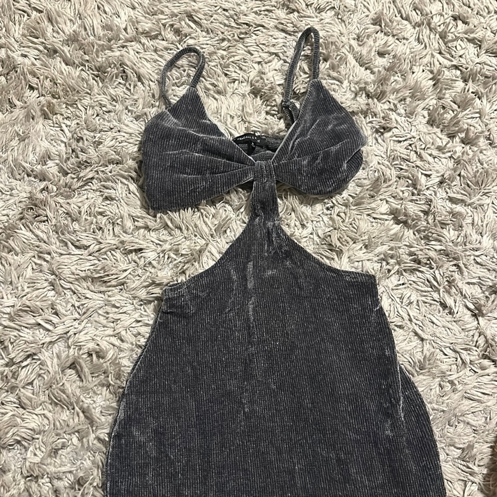 Kendall and Kylie dress